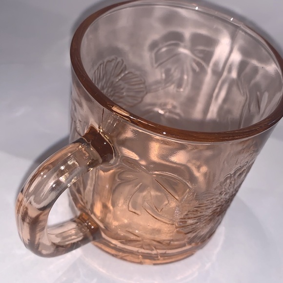 Vintage rose glass coffee cup - Picture 4 of 4